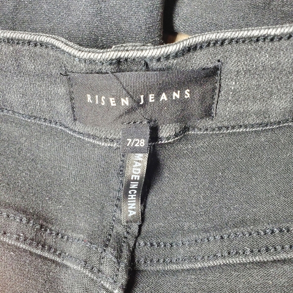 NWT RISEN JEANS Distressed High-Rise Relaxed Fit Women's Jeans Size 7/28 Black - Picture 5 of 16